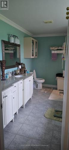 13 Antelope Drive, Toronto, ON - Indoor Photo Showing Bathroom