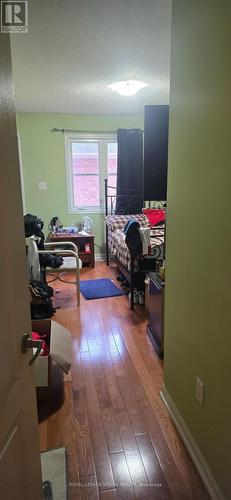 13 Antelope Drive, Toronto, ON - Indoor