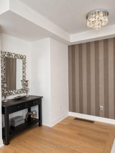 308 King Road, Richmond Hill, ON - Indoor Photo Showing Other Room