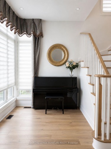 308 King Road, Richmond Hill, ON - Indoor Photo Showing Other Room