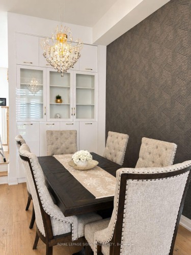 308 King Road, Richmond Hill, ON - Indoor Photo Showing Dining Room
