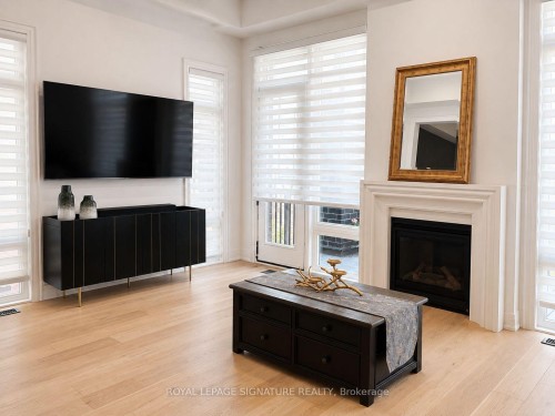 308 King Road, Richmond Hill, ON - Indoor Photo Showing Living Room With Fireplace