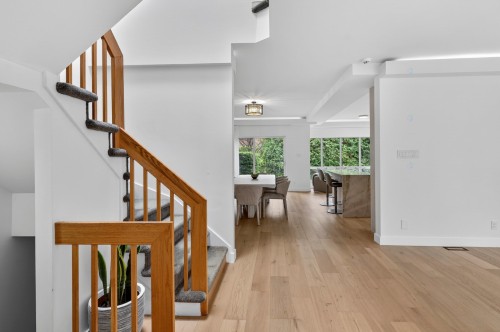 Staircase - 30 Rue Du Grand-Duc, Montréal (Verdun/Île-Des-Soeurs), QC - Indoor Photo Showing Other Room