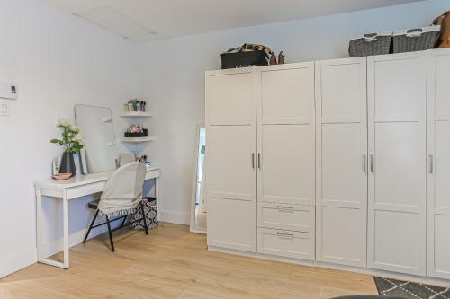 Chambre à coucher - 600 Rue Yvon, Saint-Jean-Sur-Richelieu, QC - Indoor Photo Showing Other Room