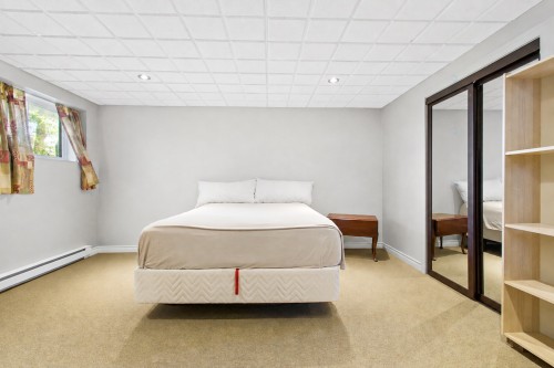 Chambre à coucher - 1255 Rue Des Pionniers, Saint-André-D'Argenteuil, QC - Indoor Photo Showing Bedroom
