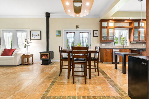 Vue d'ensemble - 1255 Rue Des Pionniers, Saint-André-D'Argenteuil, QC - Indoor With Fireplace