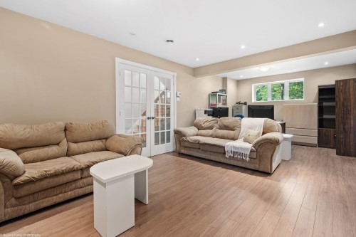 Salle familiale - 112 Rue Jacques, Saint-Colomban, QC - Indoor Photo Showing Living Room