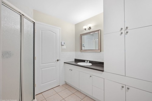 Salle de bains - 112 Rue Jacques, Saint-Colomban, QC - Indoor Photo Showing Bathroom
