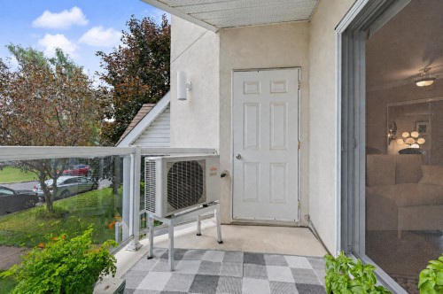 Balcon - 202-960 Rue Des Faucons, Sainte-Catherine, QC -  With Exterior