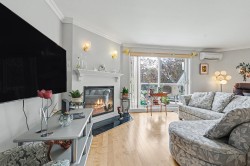 Salon - 