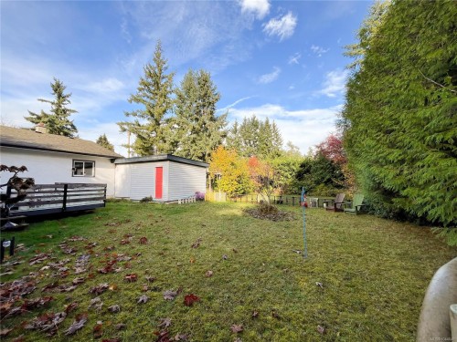 1193 Dignan Rd, Central Saanich, BC 