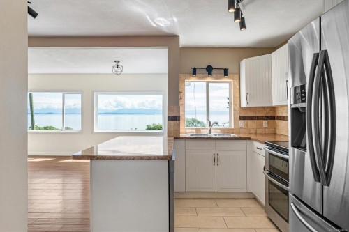 12 Lynnwood Rd, Campbell River, BC 