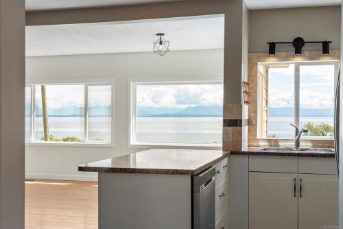 12 Lynnwood Rd, Campbell River, BC 