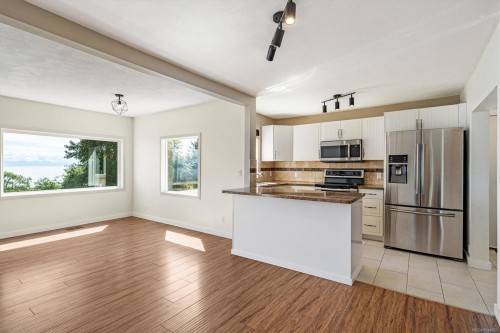 12 Lynnwood Rd, Campbell River, BC 