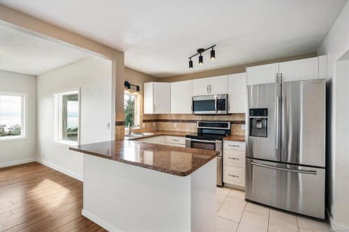 12 Lynnwood Rd, Campbell River, BC 