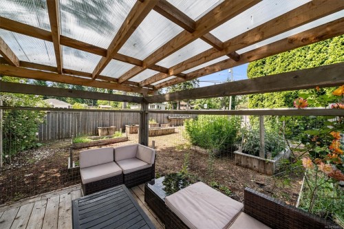 12 Lynnwood Rd, Campbell River, BC 