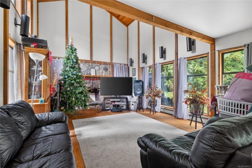 1012 Fairdowne Rd, Errington, BC 