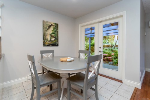 804 Bucktail Rd, Mill Bay, BC 