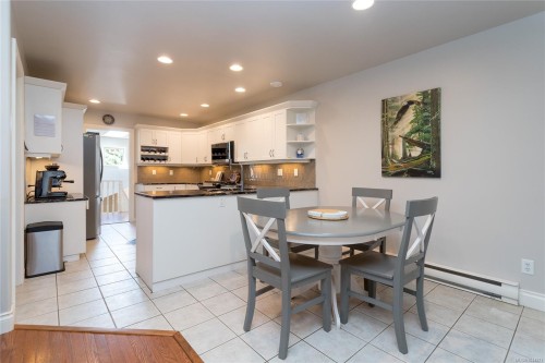 804 Bucktail Rd, Mill Bay, BC 