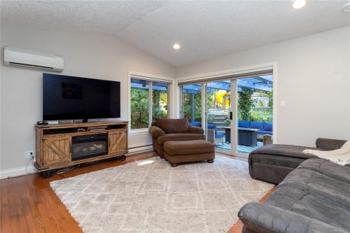 804 Bucktail Rd, Mill Bay, BC 