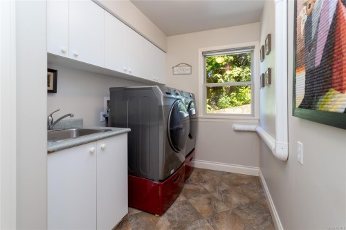 804 Bucktail Rd, Mill Bay, BC 
