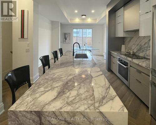 UNIT 5 - 25 DERVOCK CRESCENT , Toronto, Ontario M2K 0G7 4