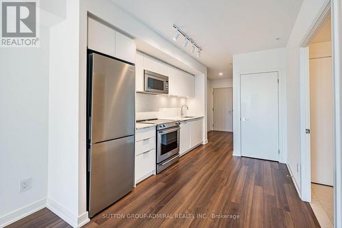 1311 - 30 Samuel Wood Way, Toronto, ON - Indoor Photo Showing Kitchen With Stainless Steel Kitchen