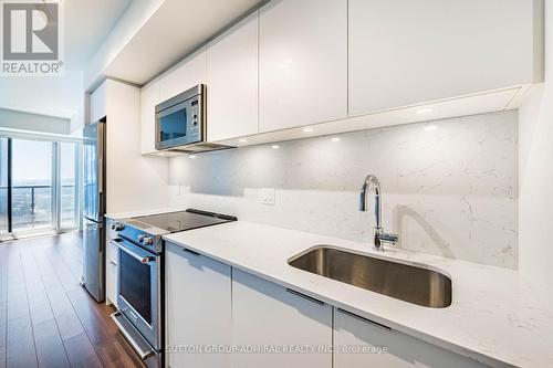 1311 - 30 Samuel Wood Way, Toronto, ON - Indoor Photo Showing Kitchen With Upgraded Kitchen