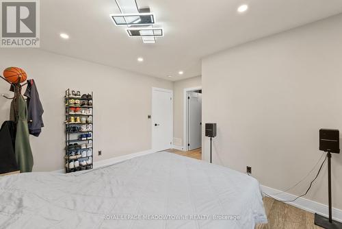 1268 Forest Hill, Oakville, ON - Indoor Photo Showing Bedroom