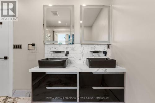 1268 Forest Hill, Oakville, ON - 