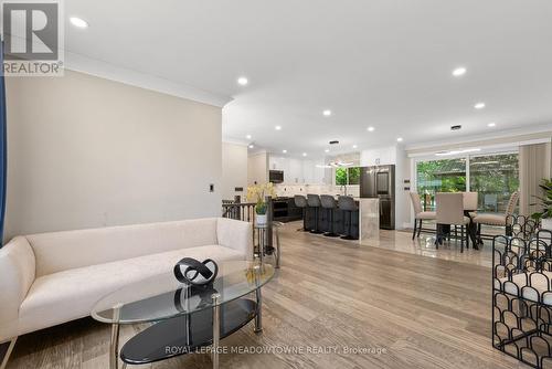 1268 Forest Hill, Oakville, ON - Indoor Photo Showing Living Room