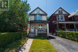 20 SOMERSET AVENUE  Hamilton, ON L8L 2L5