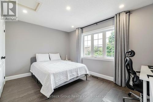 24 - 1100 Begley Street, Pickering (Bay Ridges), ON - Indoor Photo Showing Bedroom