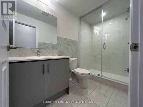 111 Mumbai Drive, Markham, ON - Indoor Photo Showing Bathroom