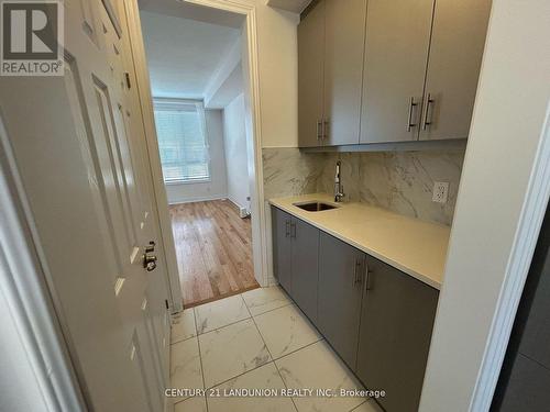 111 Mumbai Drive, Markham, ON - Indoor