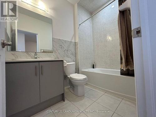 111 Mumbai Drive, Markham, ON - Indoor Photo Showing Bathroom