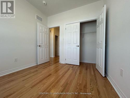111 Mumbai Drive, Markham, ON - Indoor Photo Showing Other Room