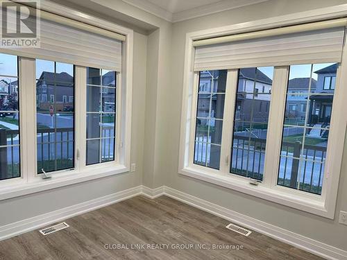 1 Copperhill Heights N, Barrie, ON - Indoor Photo Showing Other Room