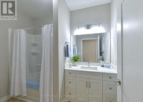 Unit 2  4 piece bath - 1650 Trader Cowan Road, Severn, ON - Indoor Photo Showing Bathroom