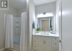 Unit 2  4 piece bath - 
