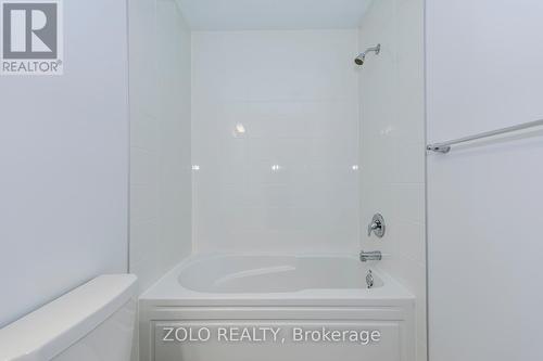 1572 Rutland Crescent, Milton, ON - Indoor Photo Showing Bathroom