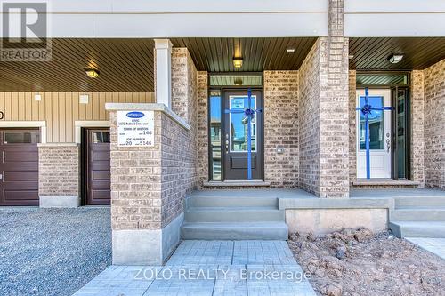 1572 Rutland Crescent, Milton, ON - Outdoor