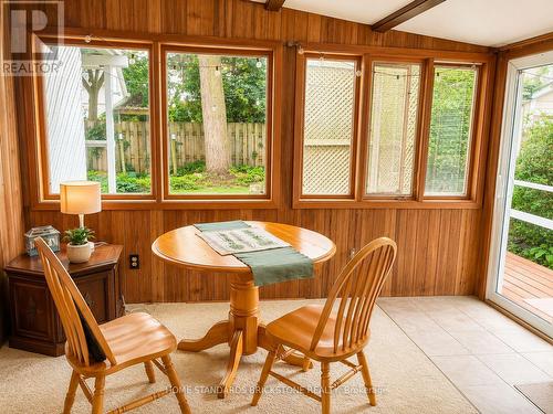 5400 Cedar Street, Niagara Falls, ON - Indoor Photo Showing Dining Room