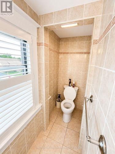 5400 Cedar Street, Niagara Falls, ON - Indoor Photo Showing Bathroom
