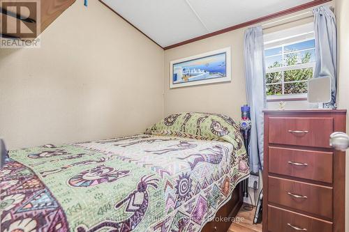 19 White Pines Trail, Wasaga Beach, ON - Indoor Photo Showing Bedroom