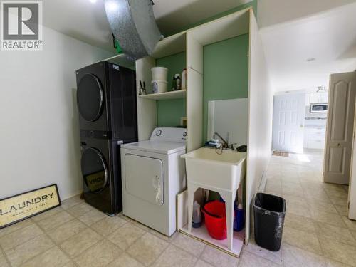 146 Falcon Drive, Whitehorse, YT - Indoor Photo Showing Laundry Room
