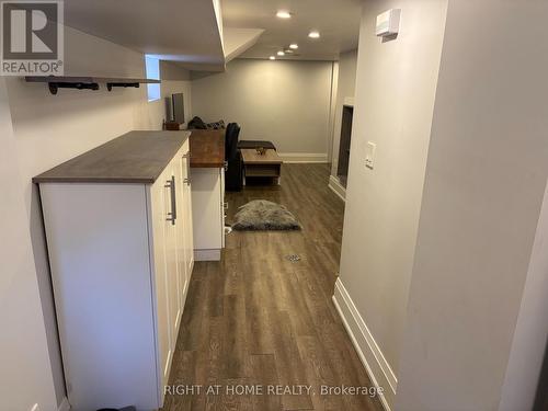 LOWER - 39 AMHERST AVENUE , Toronto, Ontario M6E 1Z2 5