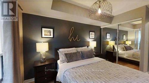722 - 168 Simcoe Street, Toronto, ON - Indoor Photo Showing Bedroom