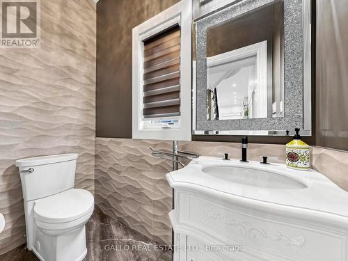111 Pondmede Crescent, Whitchurch-Stouffville, ON - Indoor Photo Showing Bathroom