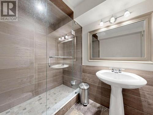 111 Pondmede Crescent, Whitchurch-Stouffville, ON - Indoor Photo Showing Bathroom
